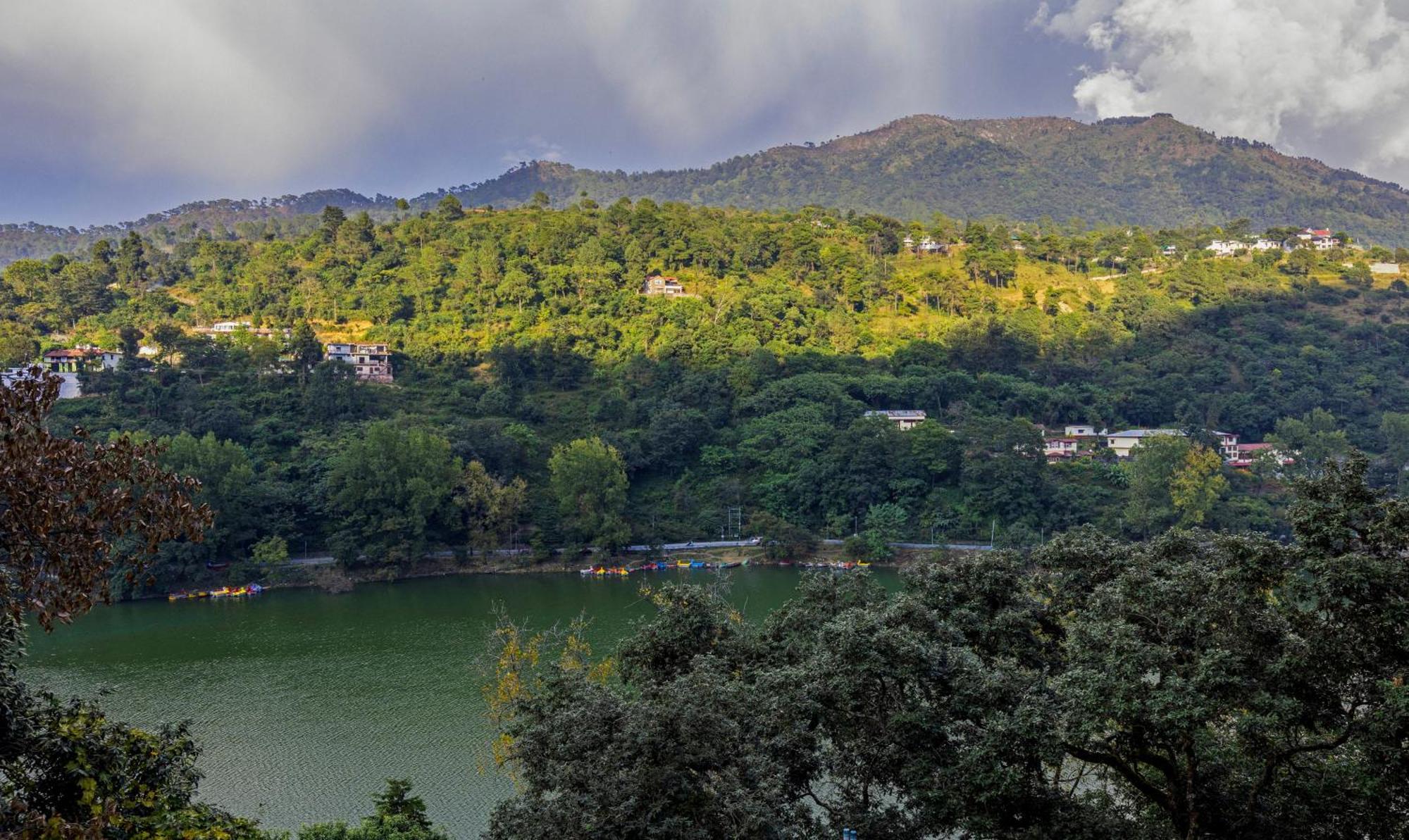 Treebo Olive Lake View Inn June Estate Bhīm Tāl Exteriör bild